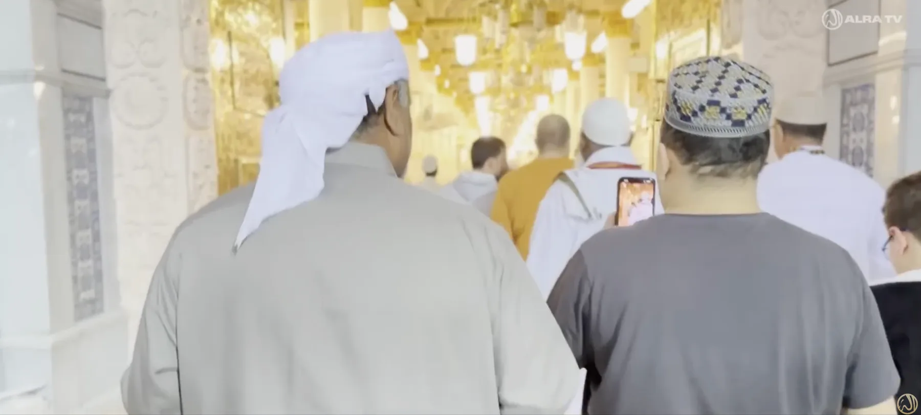 MFI seekers gathered during the Saudi Arabia pilgrimage, 2023 — photo 3
